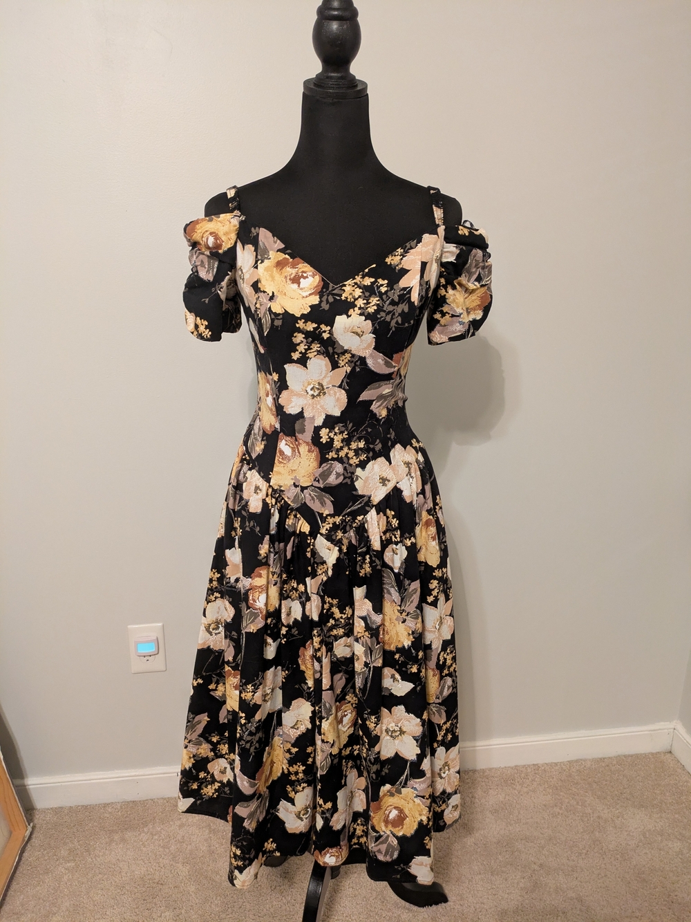 Vintage Black Floral Off-Shoulder Midi Dress Size 7 Basque Waist Drop Waist